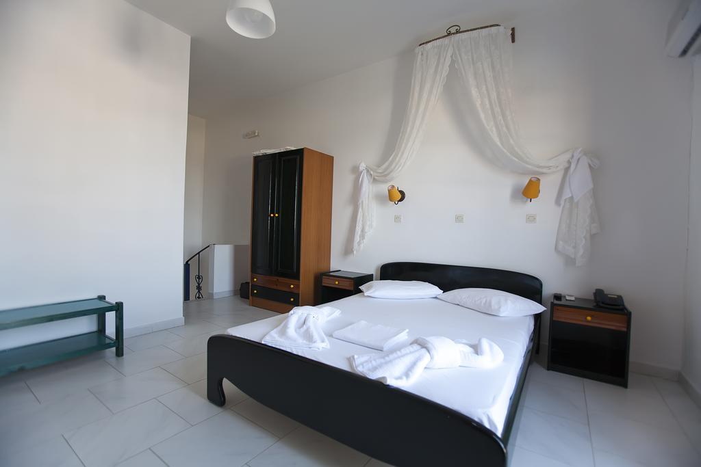 Azolimnos Bay Aparthotel Exterior photo