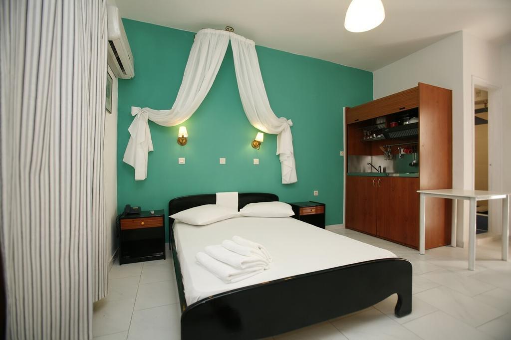 Azolimnos Bay Aparthotel Exterior photo